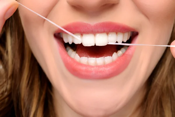 floss teeth