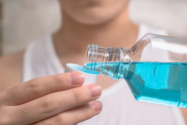 Alcohol-free mouthwash options for fresh breath